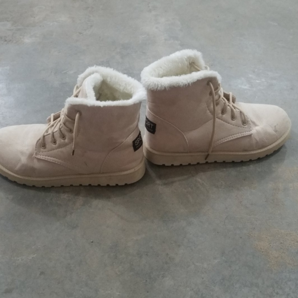 boots - Picture 3 of 4
